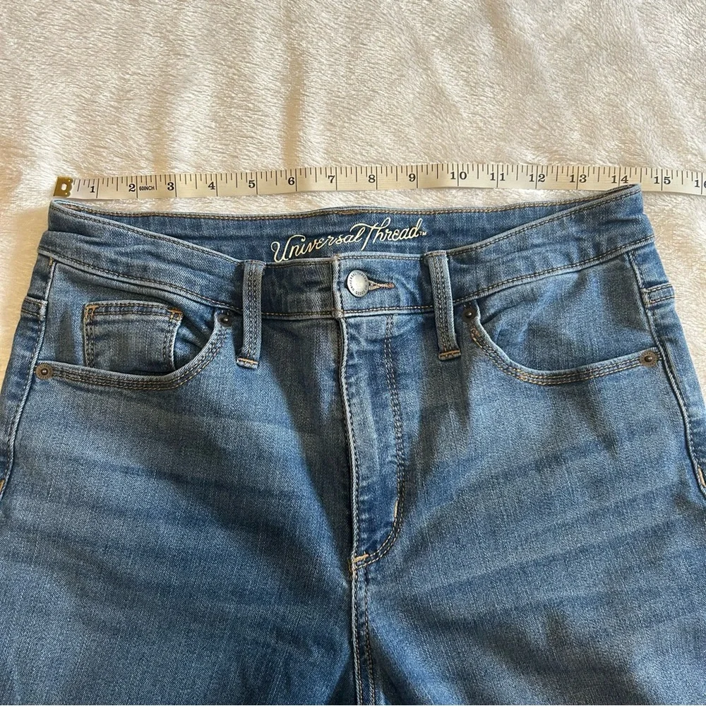 Universal Thread High Rise Skinny Light Wash Jeans - Picture 6 of 7